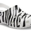 Crocs Classic Clog animal Utskrift Strandsandaler Svart Hvit 206676-1DE
