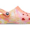 Crocs Classic Clog Marble Beach Sports Unisex røde flerfargede sandaler &laquo;Røde&raquo; 206867-83F