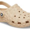 Crocs Classic Geometric Clogs &laquo;Beige&raquo; 209563-2DS