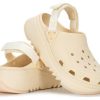 Crocs Classic Hiker Xscape Clog &laquo;Vanilla&raquo; 208365-108