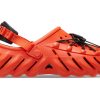 Crocs Echo Reflekterende tresko &laquo;Orange Black&raquo; 210004-84J