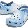 Crocs Klassisk tresko Mønster Crocs Unisex blå sandaler A205453-44O