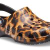 Crocs (WMNS) Klassisk treskodyr Utskrift Beach Casual Sandaler Leopardtrykk 206676-90L