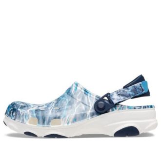 Crocs (WMNS) Klassiske tresko i terreng med mosete eik &laquo;Blue White&raquo; 207975