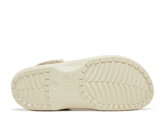 Jurassic World x Classic Clog &laquo;Bone&raquo;
