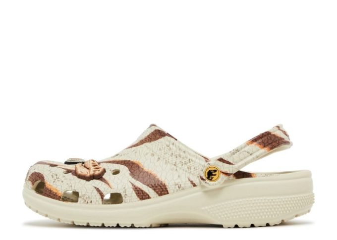 Jurassic World x Classic Clog &laquo;Bone&raquo;